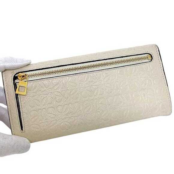 Loewe bi-fold long wallet ec-25157 beige Repeat Anagram 107.55.F11 leather 26... - Picture 8 of 11